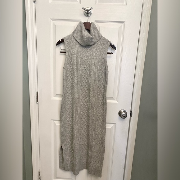 House of Harlow 1960 Sweater Dress Never Worn, New With Tags - Picture 1 of 3